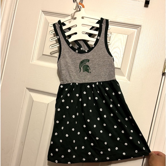 Rivalry Threads Michigan State Spartans
Gray Green Dress 👗 Sz 2T - Picture 2 of 5